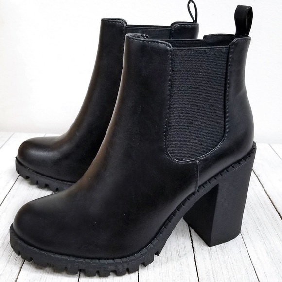 New Black Chelsea Lug Combat Ankle Boots Booties - Picture 3 of 5